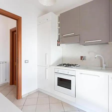 Moderna 60 M2 Con Terrazzo A Parco Leonardo - 5 Min Da Aeroporto Fco E Fiera Di Roma - Promo Inverno *