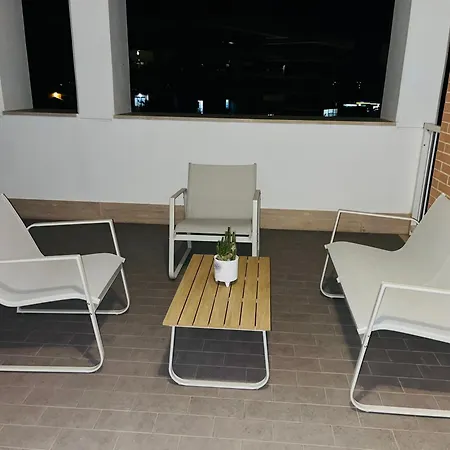 Moderna 60 M2 Con Terrazzo A Parco Leonardo - 5 Min Da Aeroporto Fco E Fiera Di Roma - Promo Inverno * Fiumicino