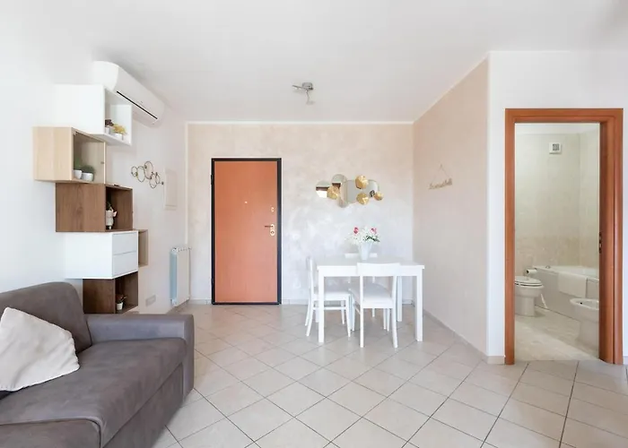 Apartament 60 M2 Con Terrazzo A Parco Leonardo - 5 Min Da Aeroporto E Fiera Di Roma