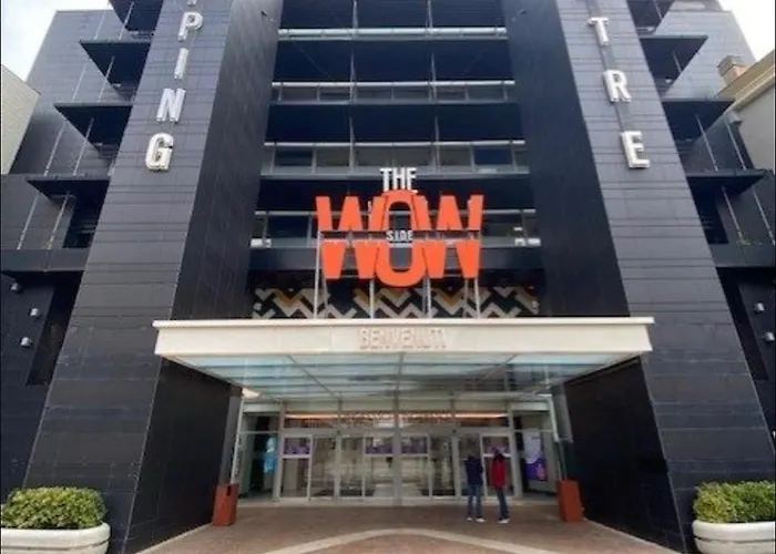 60 M2 Con Terrazzo A Parco Leonardo - 5 Min Da Aeroporto E Fiera Di Roma Fiumicino